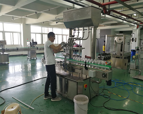 蝦醬灌裝機